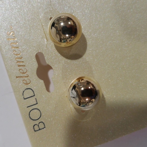 BOLD elements Elegant Gold-tone Ball Stud Earrings - Women's Fashion Jewelry - Picture 6 of 7